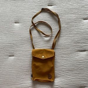 Fjallraven Pocket Bag - Yellow
